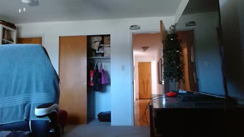 bwall1425 online show from April 7, 7:38 pm