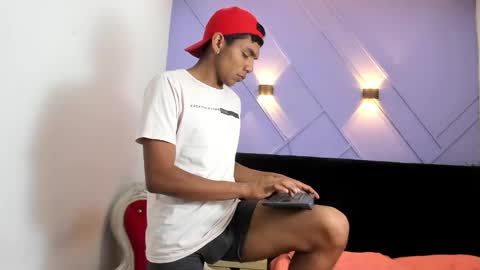 BYRON ALASTTOR online show from December 14, 5:19 pm