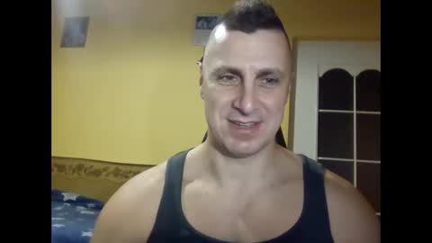 bzykacz1988 online show from October 18, 10:03 pm