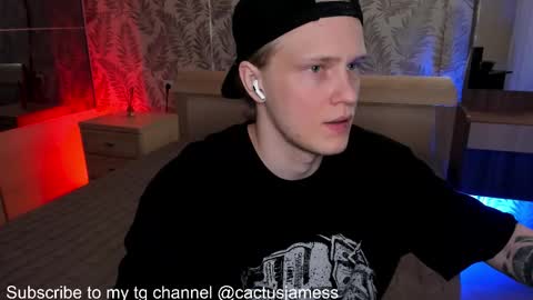 James online show from October 24, 6:19 pm