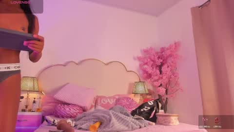 Cahitlin  online show from May 27, 8:44 am