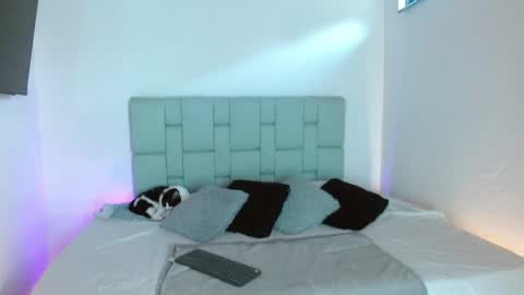 Cailyn Independent model online show from April 21, 4:58 pm