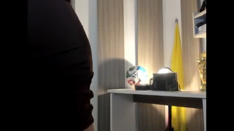 caitlingomez0 online show from July 18, 10:39 am