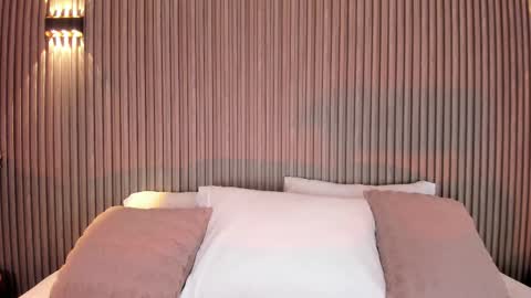 Caitlyn  online show from March 6, 11:42 am