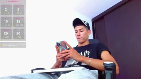 Valerio  online show from February 17, 7:55 pm