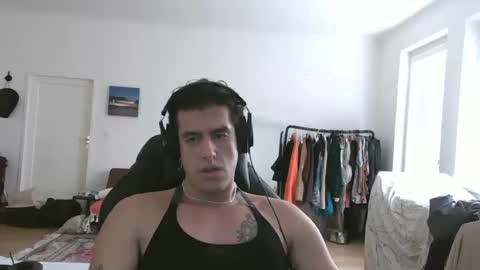 calientecalientee online show from September 27, 12:14 pm