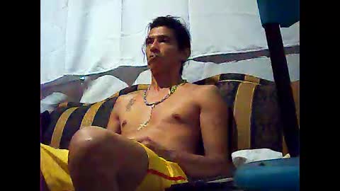 californiacam2 online show from December 4, 7:33 am