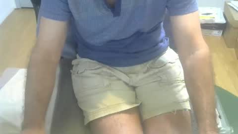 Snapshot of califun4u chatting on December 4, 1:19 am califun4u online show from December 4, 1:19 am