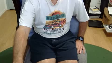 Snapshot of califun4u chatting on October 28, 11:28 pm califun4u online show from October 28, 11:28 pm