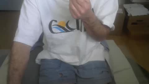 Snapshot of califun4u chatting on January 12, 9:19 pm califun4u online show from January 12, 9:19 pm