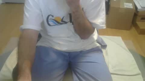 Snapshot of califun4u chatting on January 21, 12:46 am califun4u online show from January 21, 12:46 am