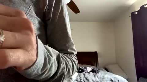 calishop1 online show from December 7, 9:06 pm