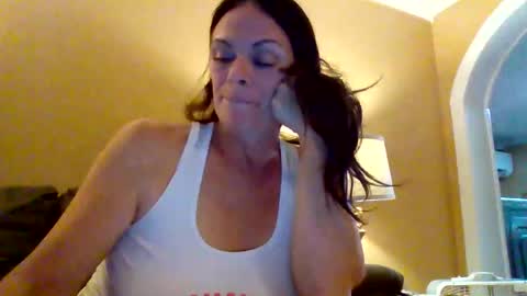 Calli online show from April 9, 2:37 am