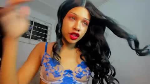 Callie online show from December 15, 8:43 am