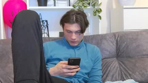 Snapshot of calvin_cay chatting on February 23, 7:49 pm Calvin online show from February 23, 7:49 pm