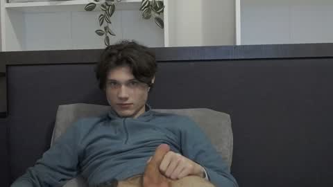 Snapshot of calvin_cay chatting on January 30, 6:13 am Calvin online show from January 30, 6:13 am