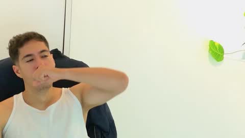 camara110 online show from November 14, 4:03 am