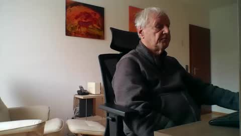 camcologne online show from January 6, 10:52 am