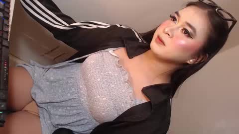 camela_star online show from March 24, 8:48 pm