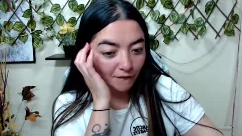 camelia online show from February 5, 4:47 pm