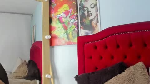 Camelia online show from February 10, 1:03 am