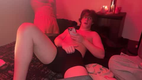 camcam online show from January 18, 7:28 am