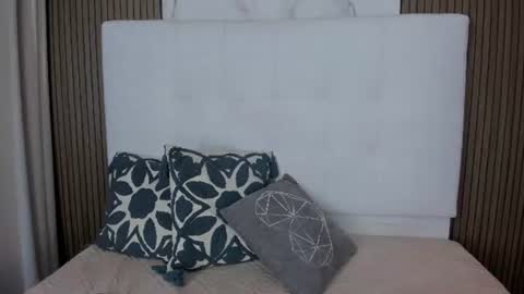 cami_adamss online show from June 17, 2:00 pm