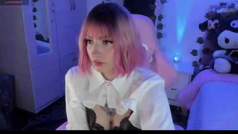 Snapshot of cami_mila99 chatting on March 4, 5:32 am CAMI  online show from March 4, 5:32 am