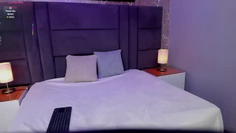 Snapshot of cami_rouse_ chatting on October 29, 8:42 pm cami_rouse_ online show from October 29, 8:42 pm