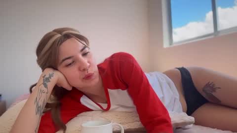 Camii online show from November 26, 4:48 pm