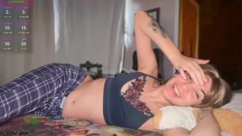 Camii online show from March 13, 2:20 pm