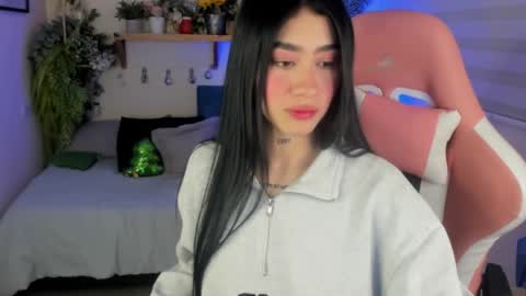 camila online show from December 2, 3:27 am