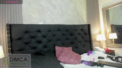 camila__bouzas online show from May 26, 9:54 pm