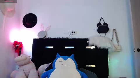 camila_torresss online show from June 9, 8:41 pm