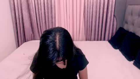 camilla_morena online show from April 13, 7:56 am