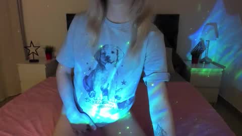 camilladreamer online show from March 6, 4:50 pm