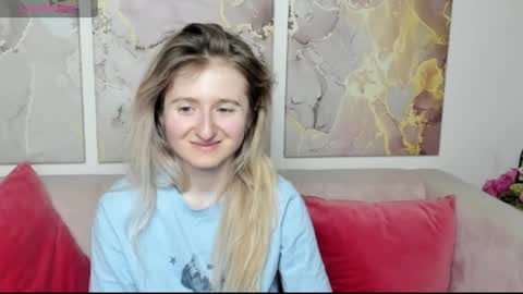 camilladreamer online show from March 30, 9:37 pm