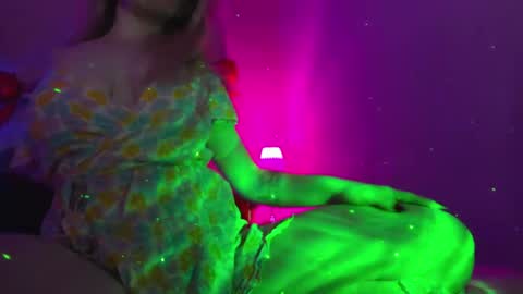 camilladreamer online show from April 15, 4:10 pm