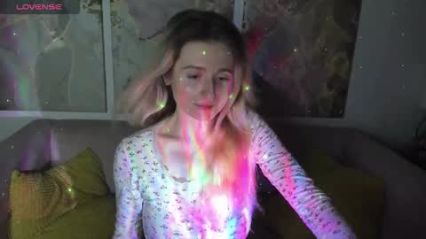 camilladreamer online show from March 15, 7:39 pm