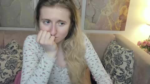 camilladreamer online show from May 15, 8:16 pm