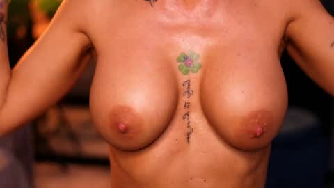 CamillaStarrX online show from May 29, 2:09 am