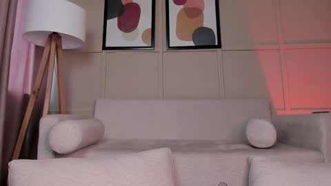 camille online show from September 24, 9:10 pm