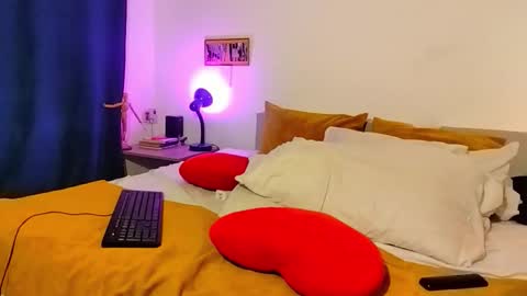 camilo online show from April 30, 3:00 am