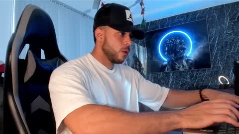 Camilo Watson online show from December 25, 9:43 pm