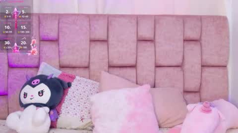 camiluxe online show from May 27, 7:00 pm