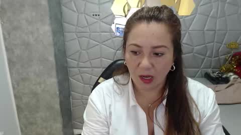 Snapshot of camixxx_m chatting on September 11, 1:34 pm camixxx_m online show from September 11, 1:34 pm