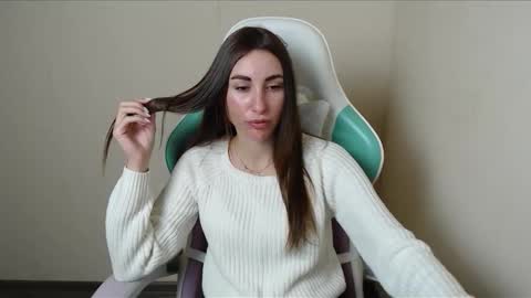 cammila horn online show from October 28, 6:58 am