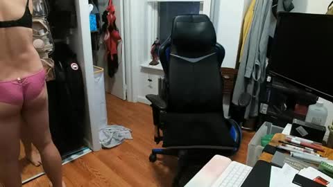 cammy_ho online show from April 14, 8:45 pm