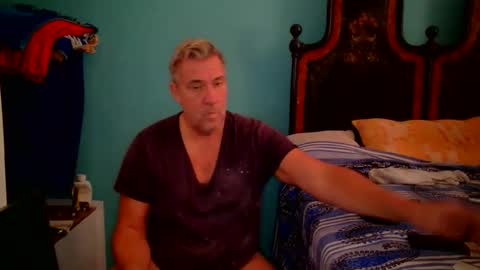 camunication online show from October 17, 8:29 am