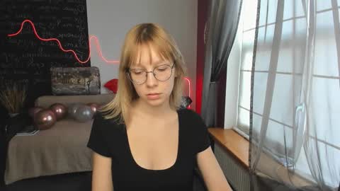 candicahoney online show from February 22, 12:30 pm